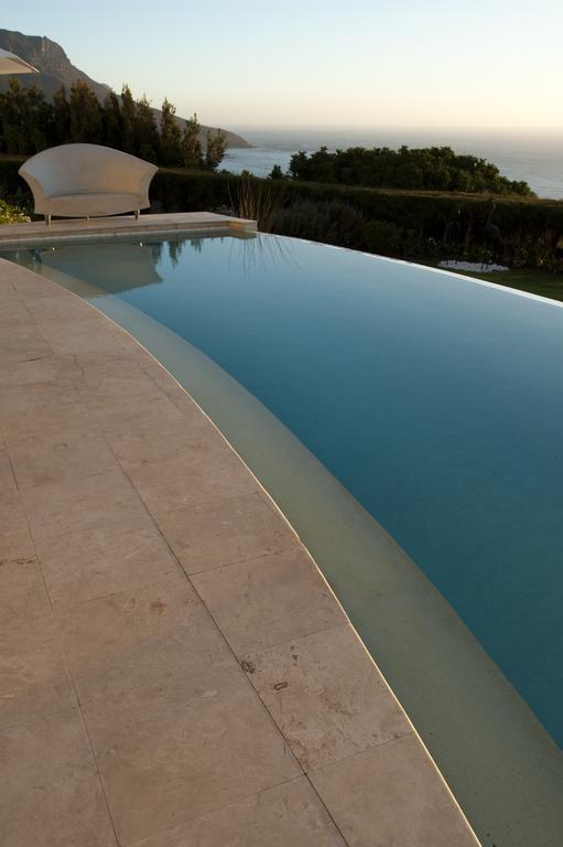 Atlantique Villa Camps Bay ケープタウン エクステリア 写真