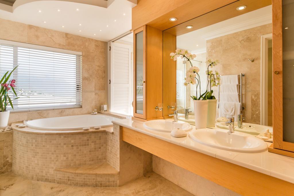 Atlantique Villa Camps Bay ケープタウン エクステリア 写真